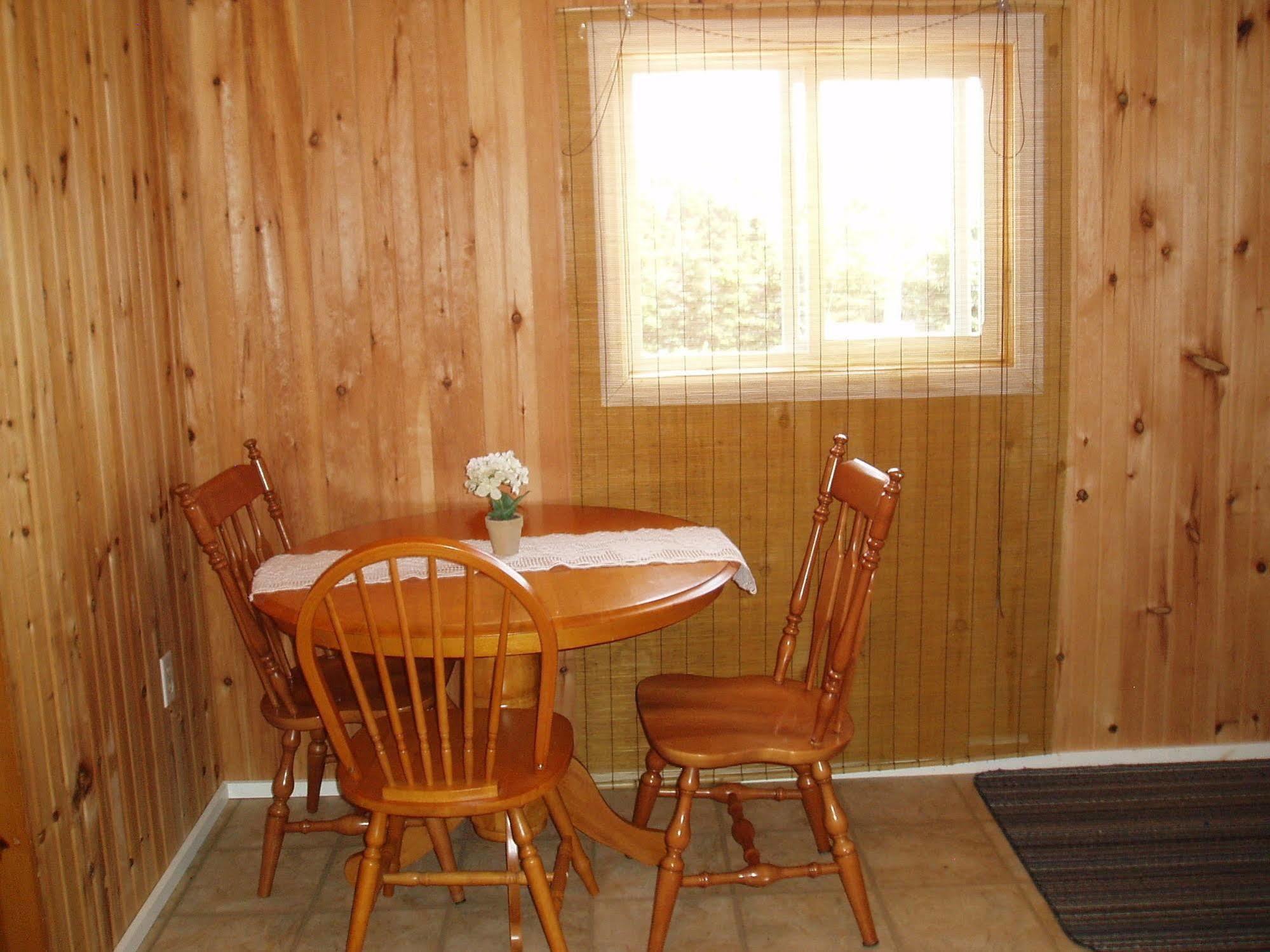 Bubbling Brook Cottages Cavendish Extérieur photo