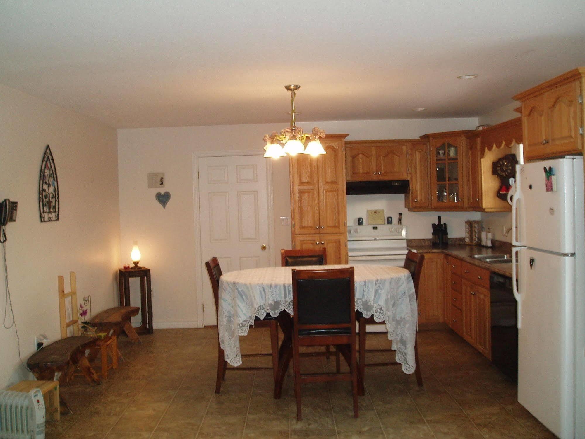 Bubbling Brook Cottages Cavendish Extérieur photo